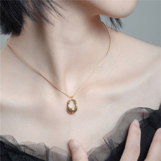 Stainless Steel Necklace Gold Hollow Oval Pendant Golden String Necklace